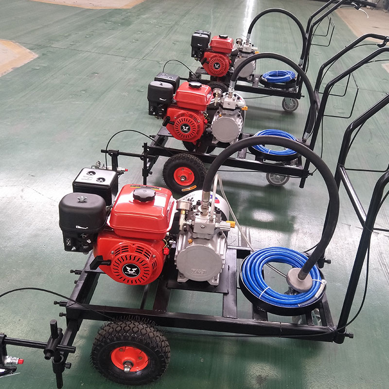 新款冷噴式劃線(xiàn)機(jī)價(jià)格馬路路面標(biāo)線(xiàn)機(jī)生產(chǎn)廠(chǎng)家