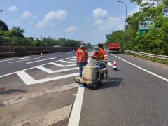 快報資訊：南京秦淮區(qū)道路劃線施工隊